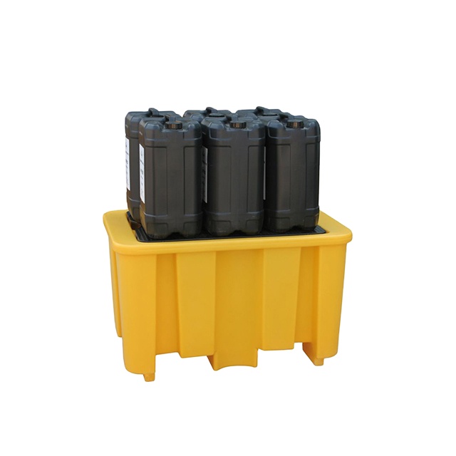 4 drum Safe storage plastic spill containment pallet