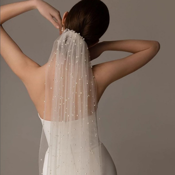Pearl Wedding Veil with Hair Comb Chapel bridal Modern Fingertip Single Tire Long Wedding Veil Simple Veil Single layer