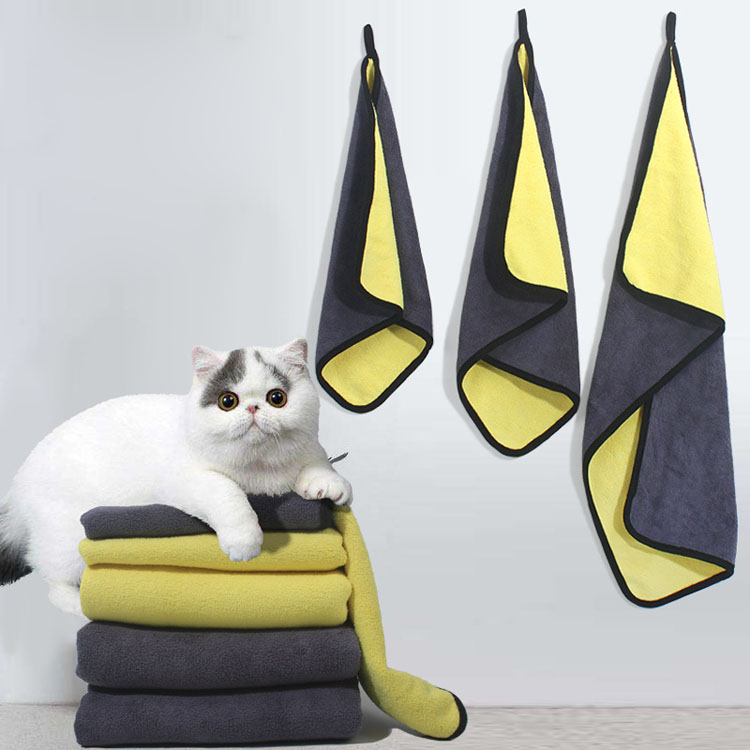 Hot Sale Dog TowelSuper Absorbent Quick Drying Dog Cat Bath Cleaning Towel Custom Embroidered Microfiber Pet Towel