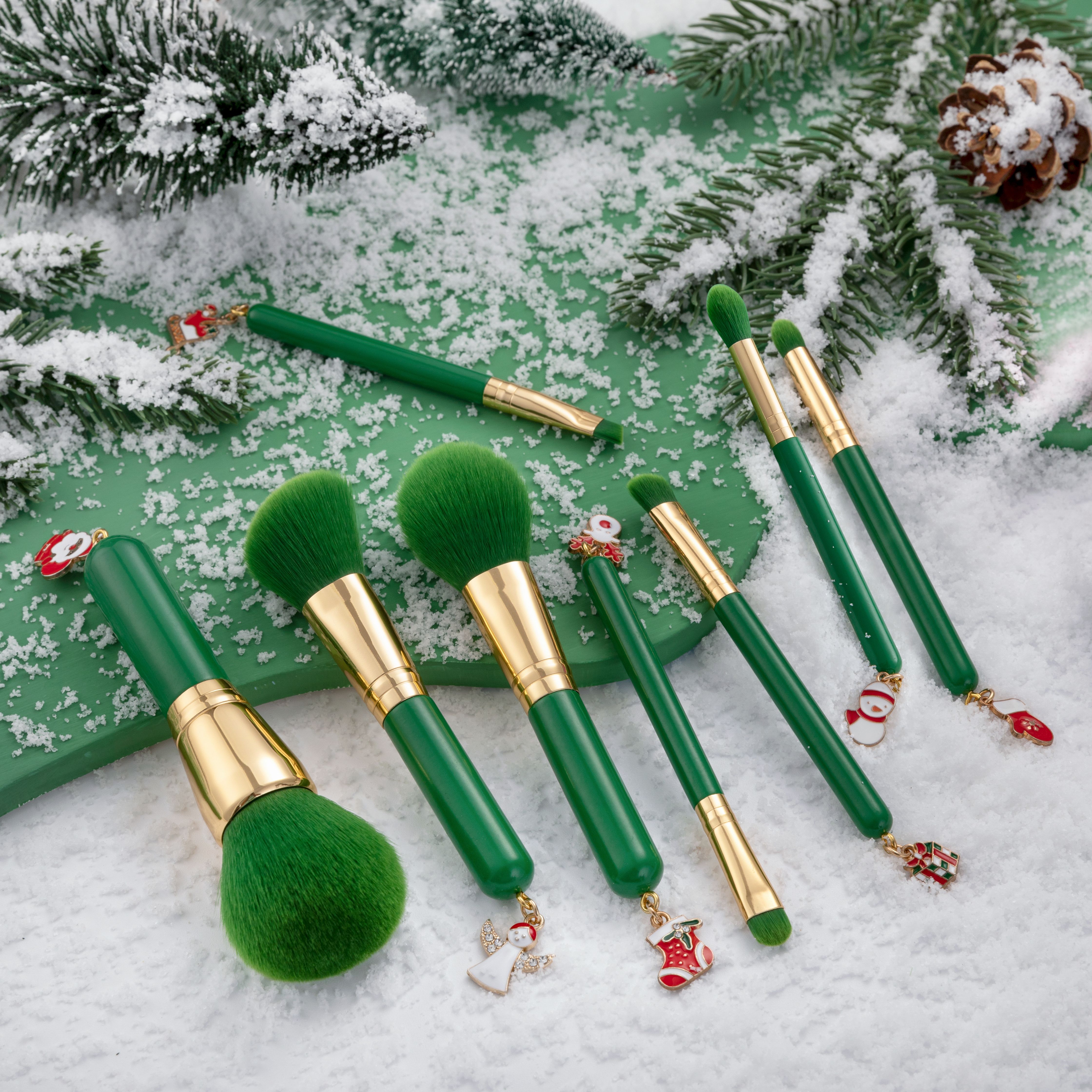 Hot Sale Professional Vegan Green Christmas Luxury Private Label Makeup Brush Set