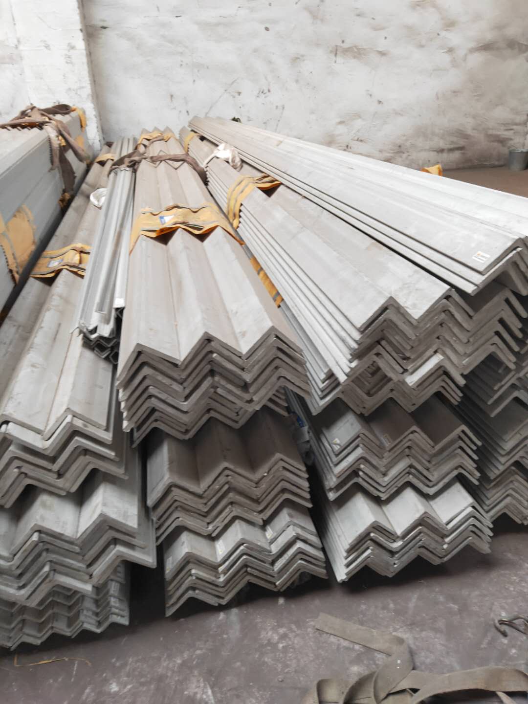 410S stainless steel profiles steel angle bar