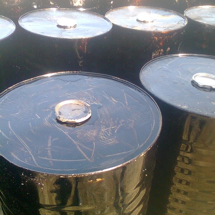 Битум 60/70 упакован в стальной барабан jumbo bag и насыпью цистерной и резервуаром ISO, поставляется CNF из любого мира