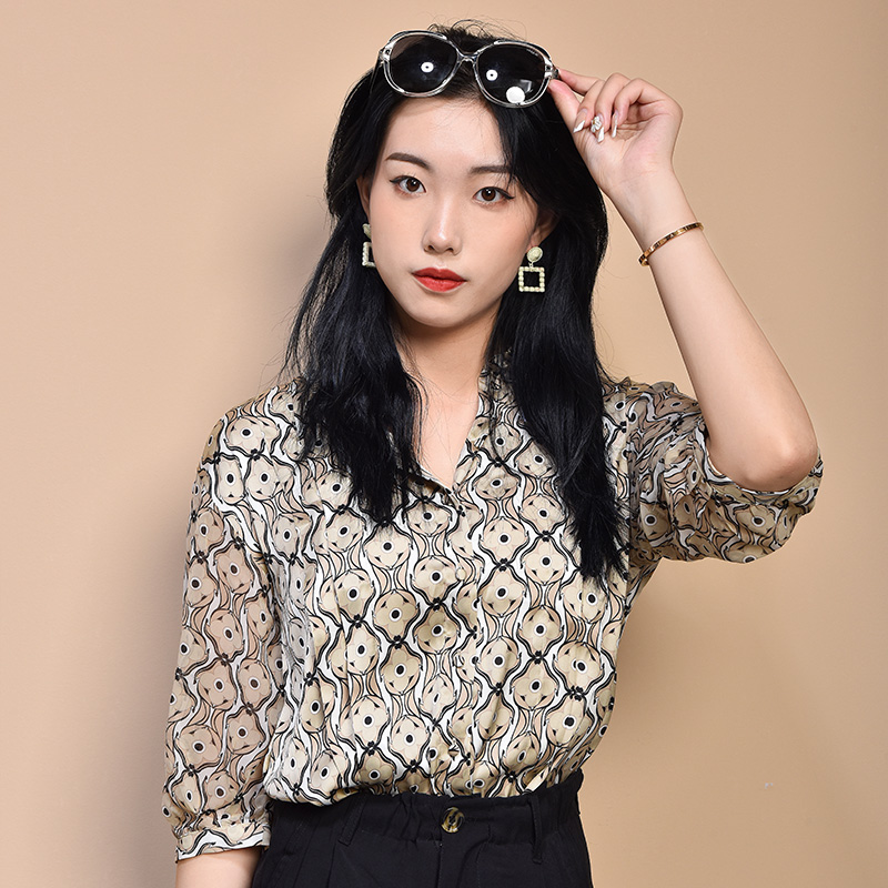 Stock newlook short sleeves floral print casual summer elegant woman lady blouses wrap top