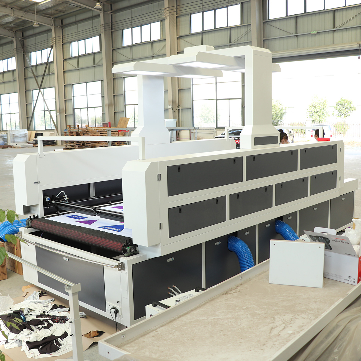 3016 Automatic Feeding textile Cloth Fabric Laser Cutting Machines