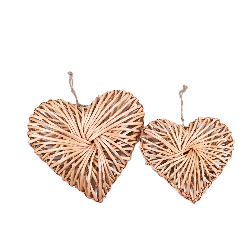 Best Design Wholesale Cheaper Handmade Wicker Willow Heart For Home Decoration Christmas Decoration