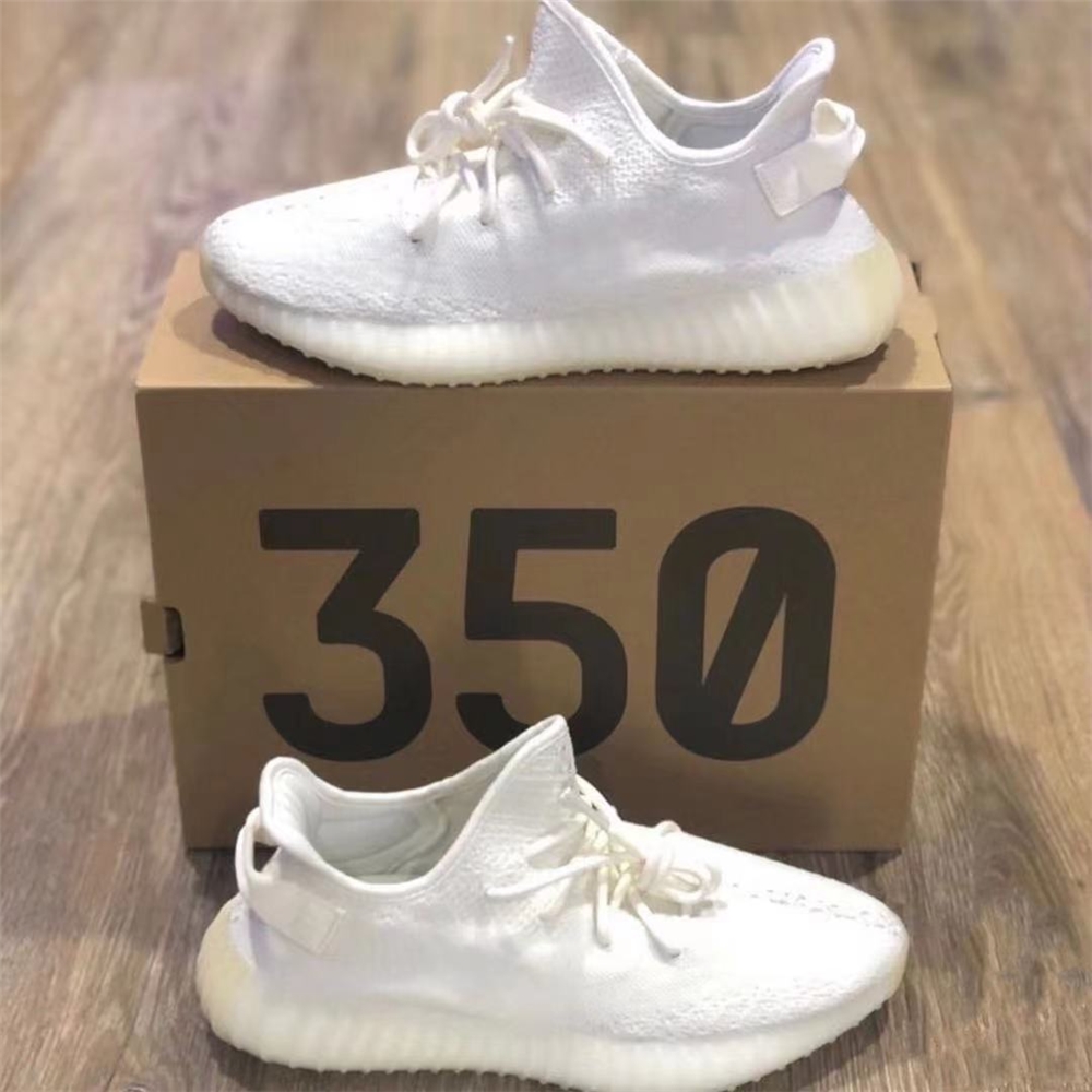 New design Fashionable shos men sneackers Portable man Walking Style Shoes yeezy 350 shose