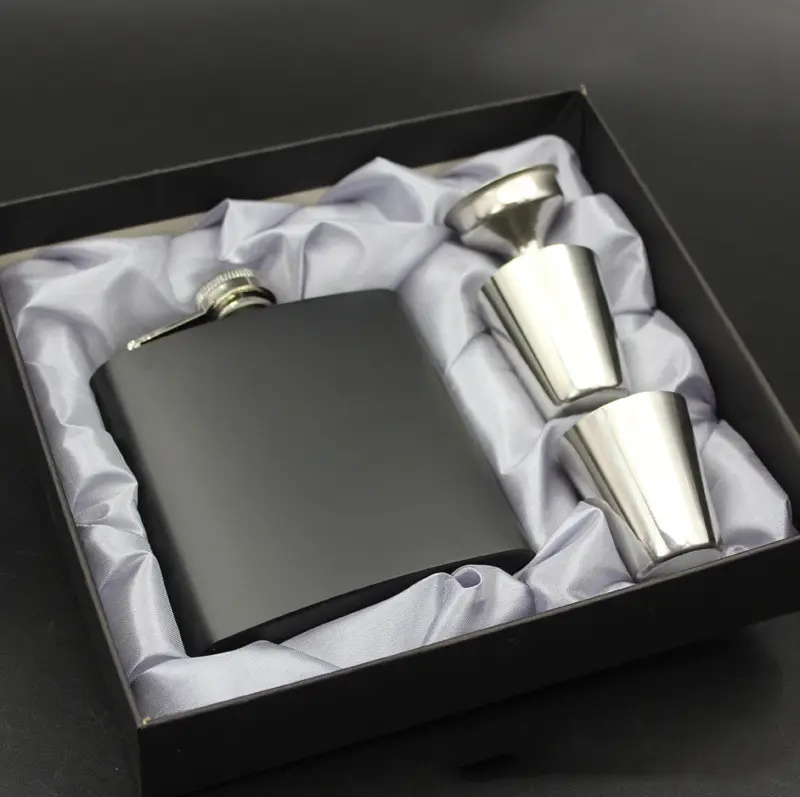 Whiskey Flask Wholesale Promotional Matte Black Alcohol Whiskey Hip Flask Set With Solid Gift Box Portable Hip Flask