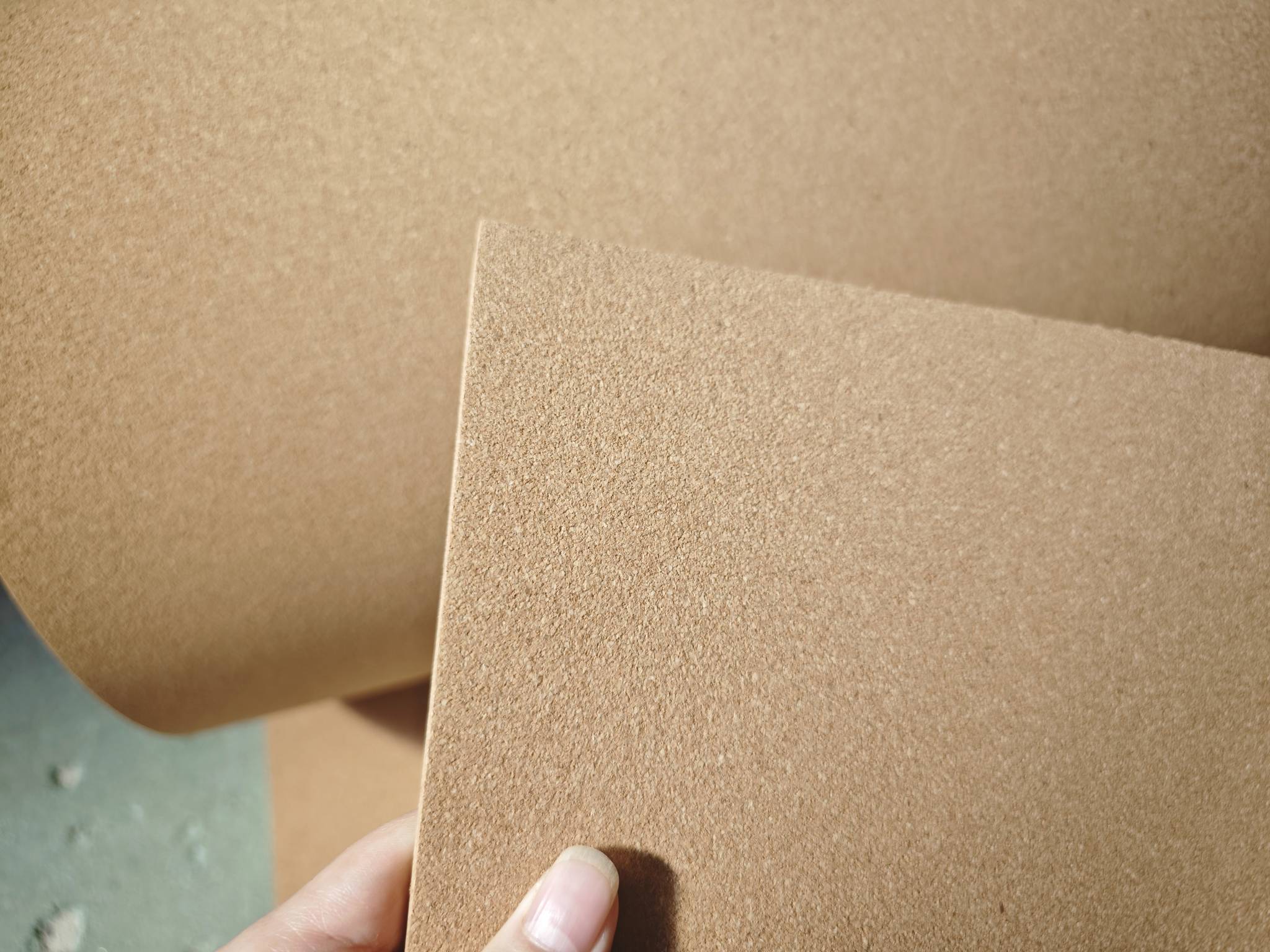 Wholesale 2mm announcement cork roll notice memo message board decorative wall