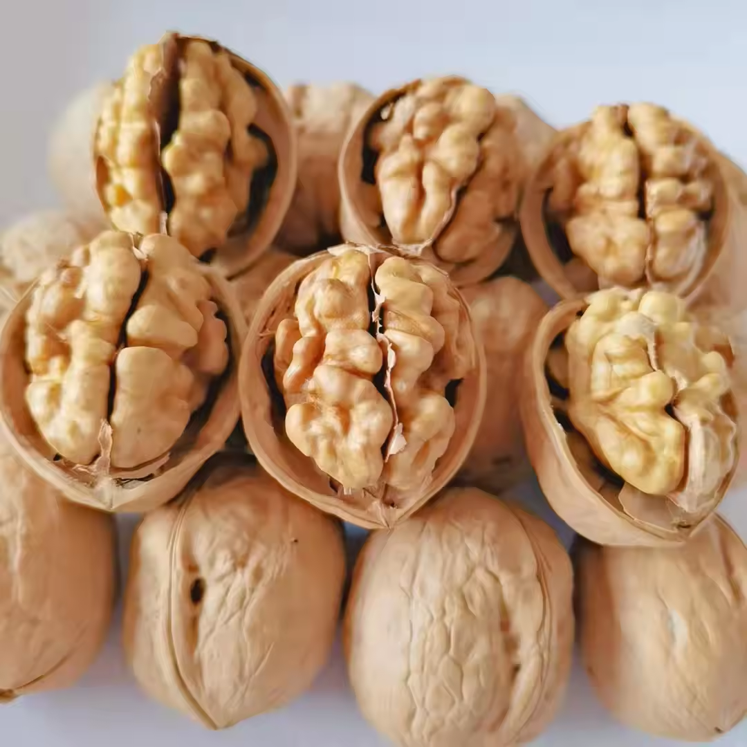 Walnut Kernel Light Halves Delicious Nut and Kernels China Origin Shelled And Unshelled Roasted Walnut