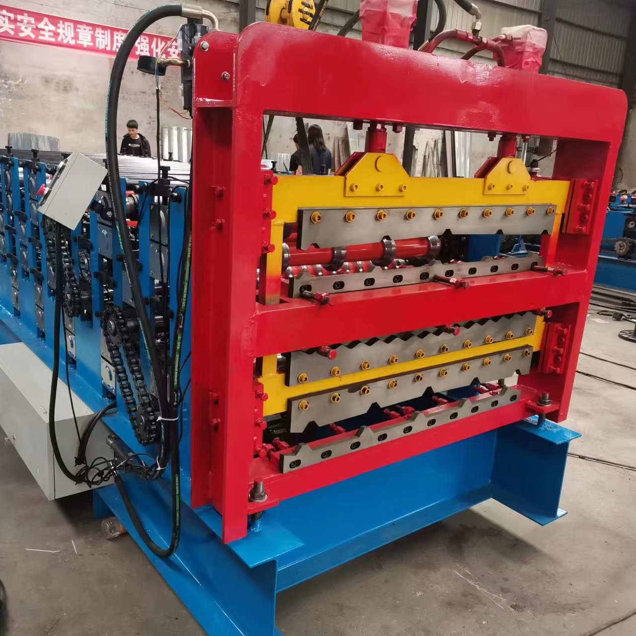 Portable ibr Roof Sheet Making Machine 3-Layer Corrugation Roofing Sheet for Tile Making Machinery Building Materials Industries