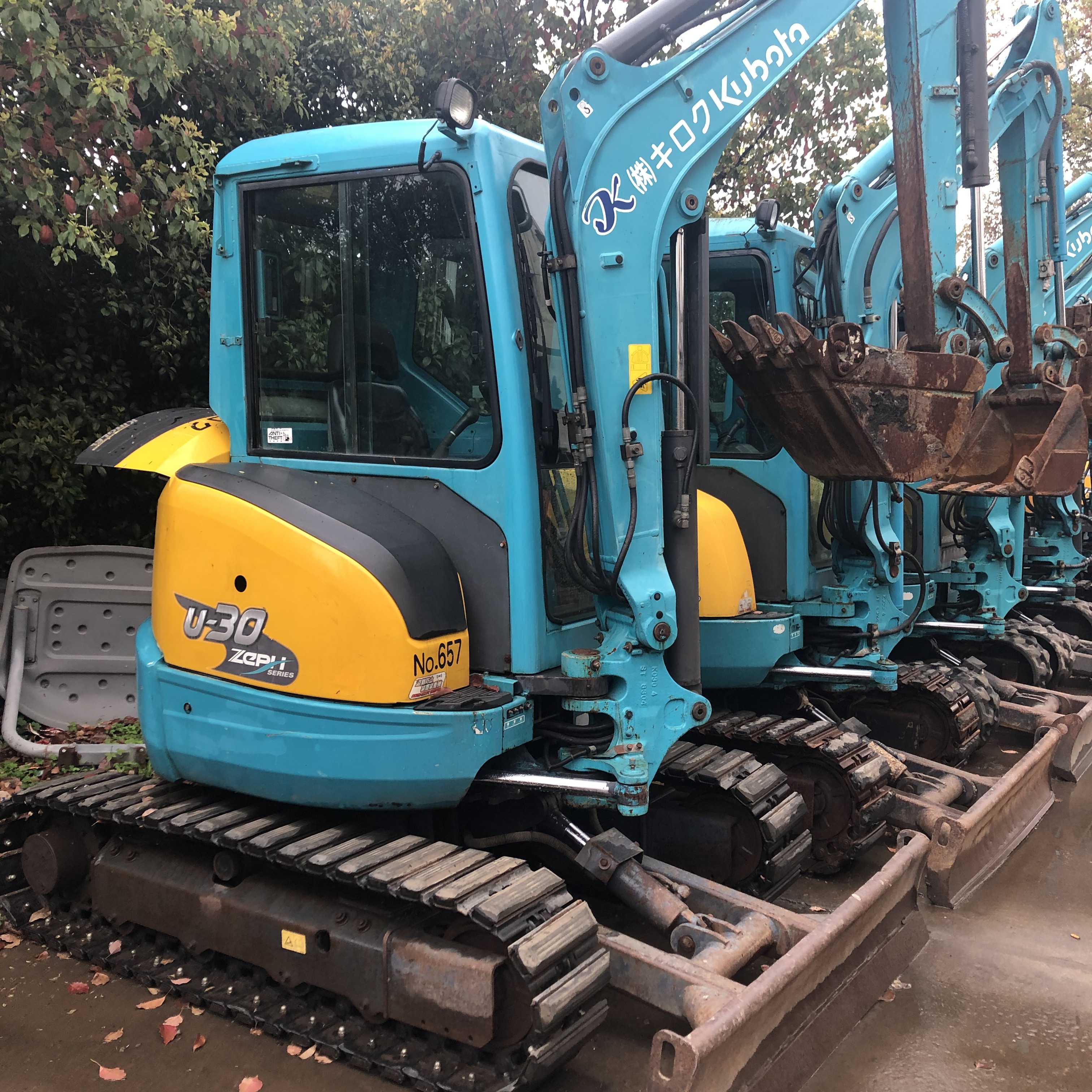 Б/у мини-экскаватор kubota u-30 по низкой цене и хорошего качества в Шанхае