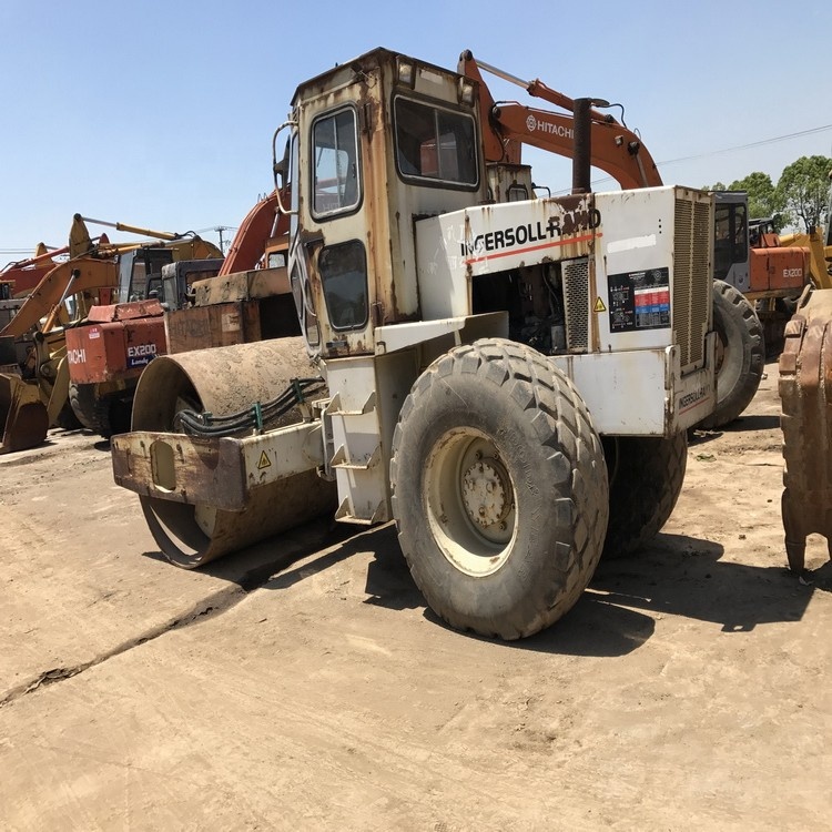 Б/у дорожный каток Ingersoll Rand SD100 с водяным охлаждением на продажу