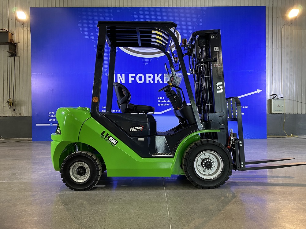 New Series 2.5 Ton Lithium-Ion Forklift Truck 2.5Ton Li-ion Forklift