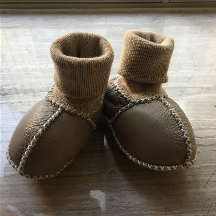 Зимние ботинки babygirl из овечьей шкуры