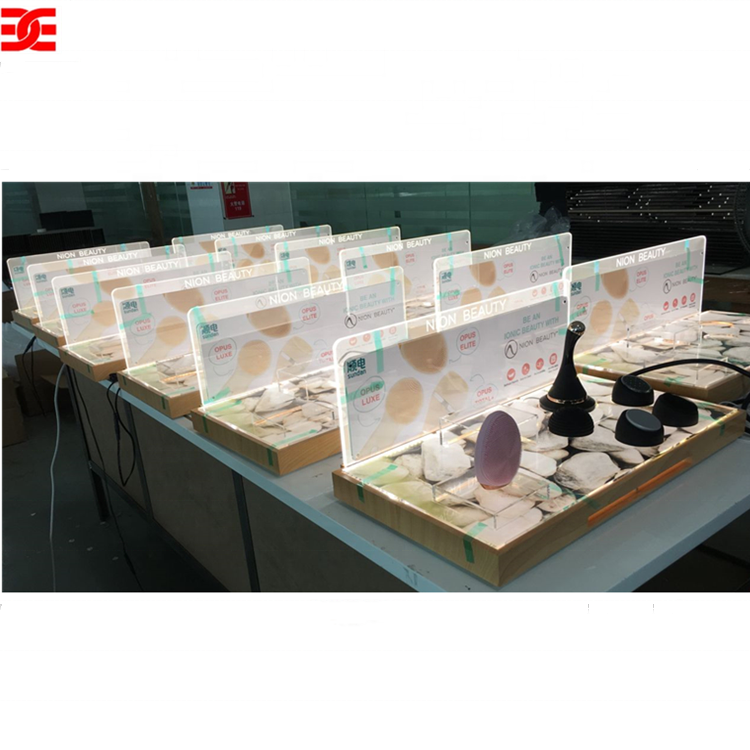 EXCEL Custom Wooden Makeup Tool Countertop Display Rack Acrylic Cosmetic Display Stand Perfume Pavilian