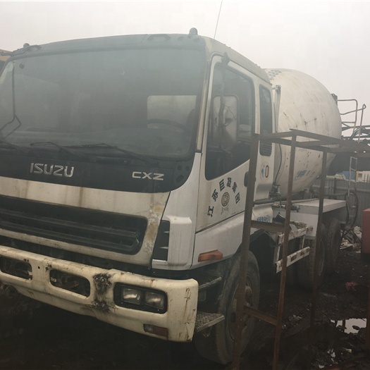 Excellent Low price Used good quality ISUZU 9M3 concrete mixer truck for sale with high quality