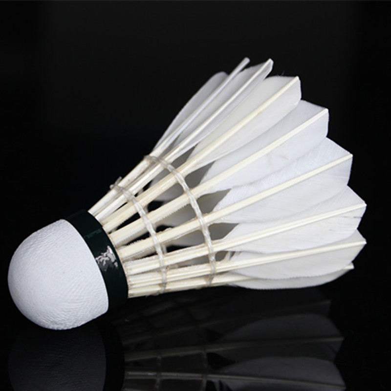 Одобренный Bwf Oem гусиное перо Турнир класс А бадминтон волан для профессиональных игроков
