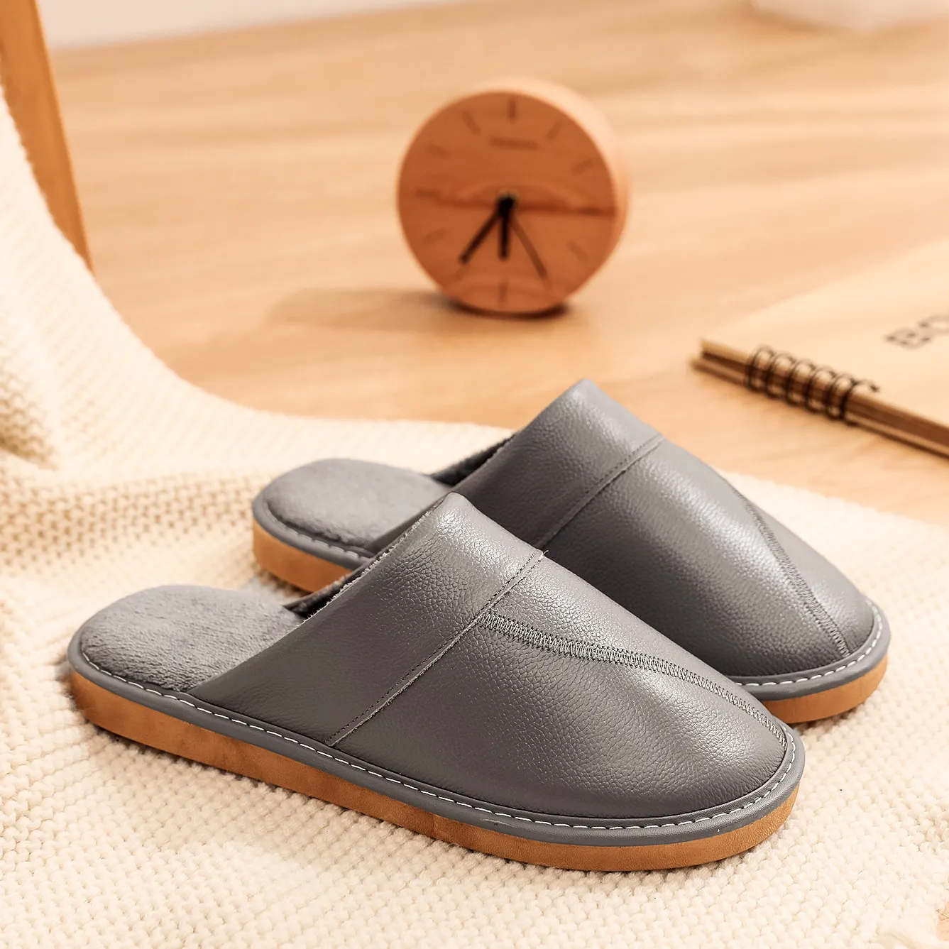 wholesale customized men's cozy real rabbit fur soft leather men home winter slippers for house