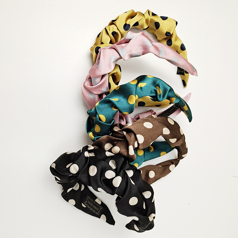 2021 new silk dot pleated crepe girl sports hair band wash band hair band