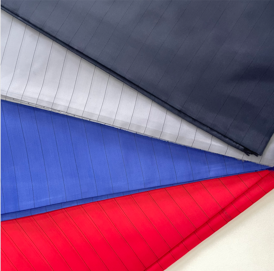 Custom Comfortable Waterproof Polyester Taffeta Fabric 60 Gsm Plain Dyed Lining Fabric With Low Price