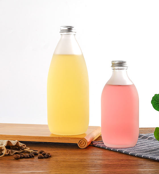 Whole 250ml empty round beverage bottle glass wine bottle for screw cap