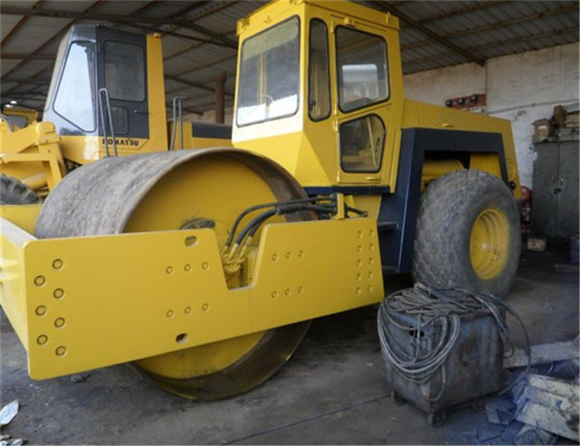 Б/у Bomag BW217D дорожный каток bw217d-2 дорожный каток вторая рука дорожный каток для продажи