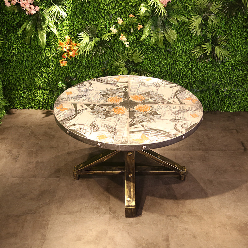 Faded Effect Finishing Metal Base Hotpot Table Vintage Design Solid Wood Restaurant Round Table