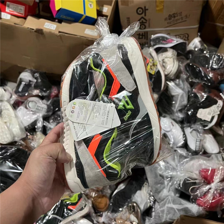 Factory Wholesale Unisex Kids Sport Shoes Mixed Style Fashion Running Shoes for Summer Breathable Walking Style