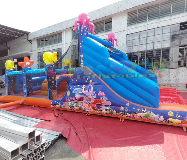 Outdoor jeux gonflables bouncy castle with slide sea world inflatable obstacle course wholesale