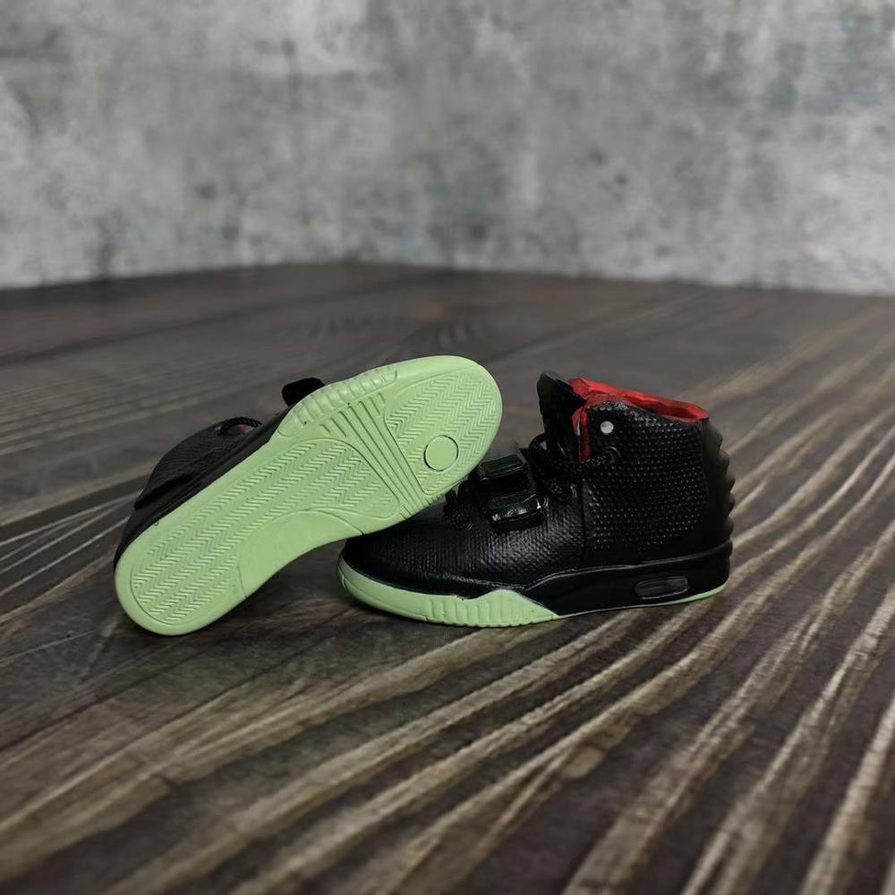 Бесплатная доставка moq 1 пара air yeezy 2 черный брелок на солнечной батарее для кроссовок nike air yeezy 2