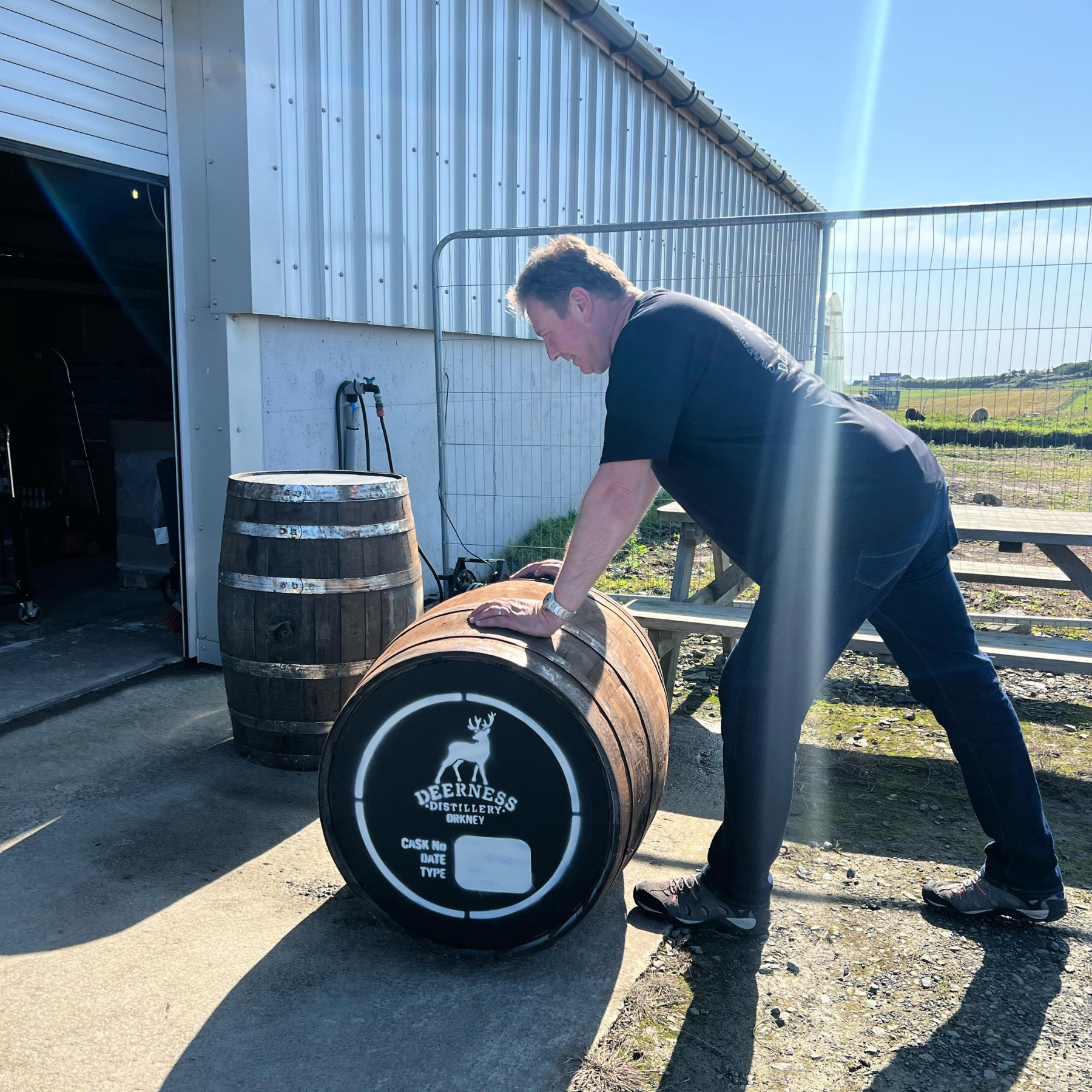 Deer Sound Premium Quality Blended Scotch Whisky 1000L IBC Bulk Distilled In Scotland Wholesale Whisky Malt Grain