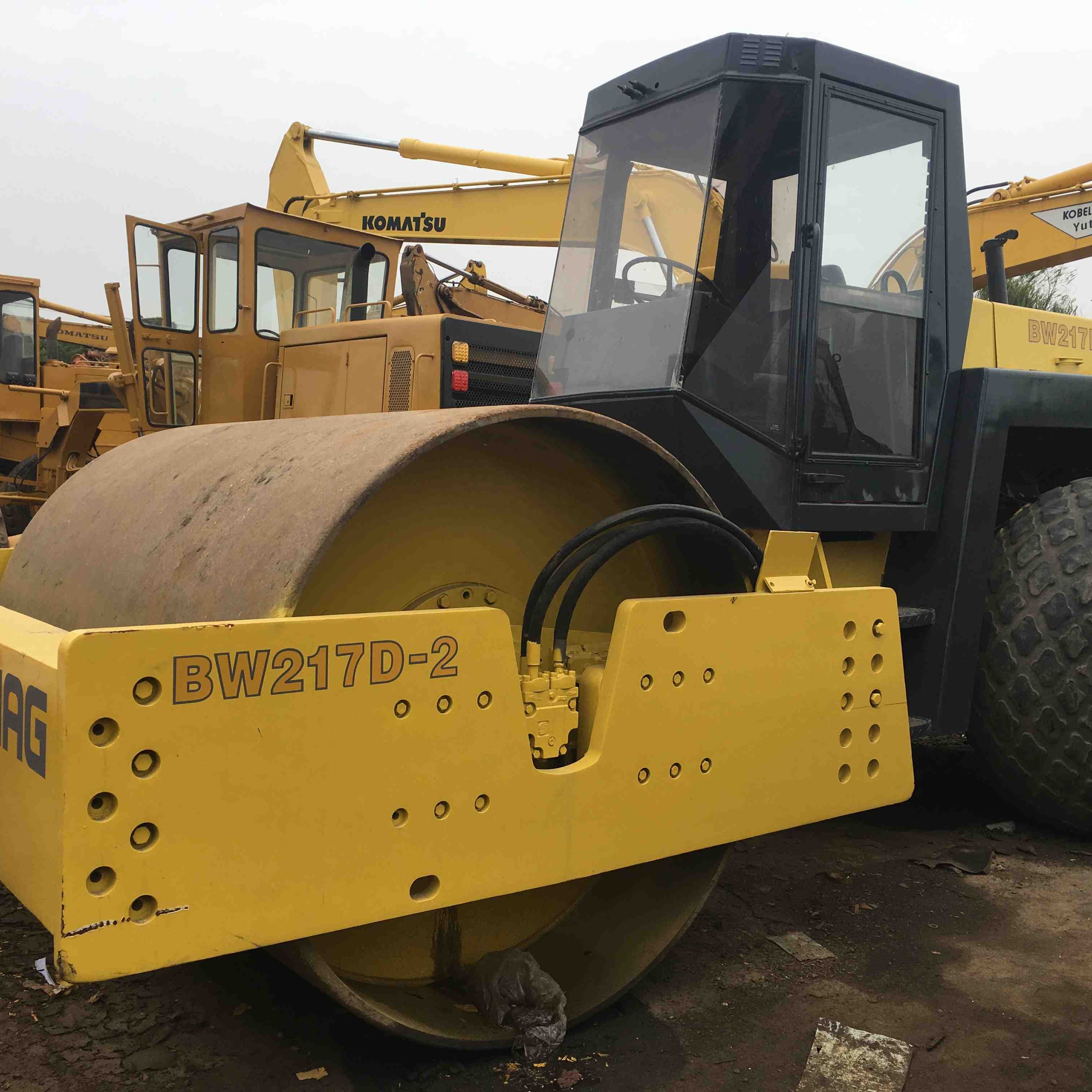 Вторая рука Дорожный Каток Bomag Bw217D-2 Вибрационный Каток Bomag BW217