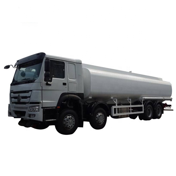 Продажа грузовика масляного бака sino truck HOWO 8*4