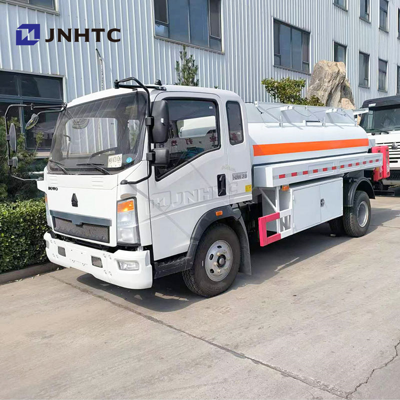 Лидер продаж, автоцистерны Sinotruk HOWO 4x2, легкий масляный бак