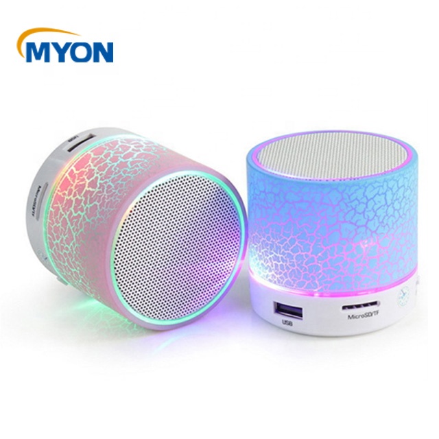 Красочный свет Мини Bluetooth динамик с fm-радио портативный легко носить с собой Карманный музыкальный ящик динамик