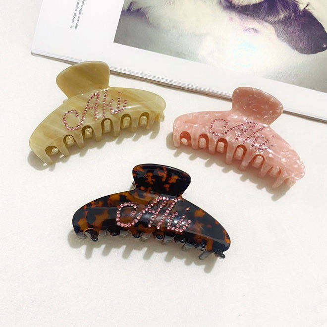 Trending beauty products large shark clip claw packaging for kids custom logo letter vintage hair accessories