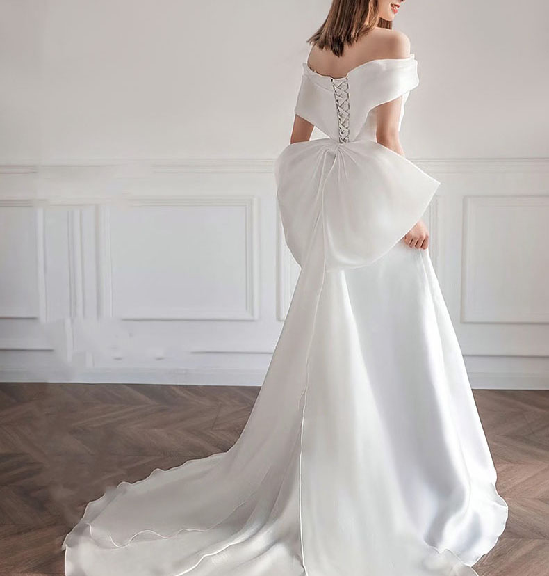 New Style One-shoulder Wedding Dress Women Bow at Back Bandage Satin Wedding Dress Bride for Ladies