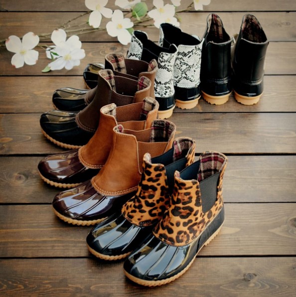 RTS low MOQ women shoes leopard ankle boot fall and winter PVC waterproof boots