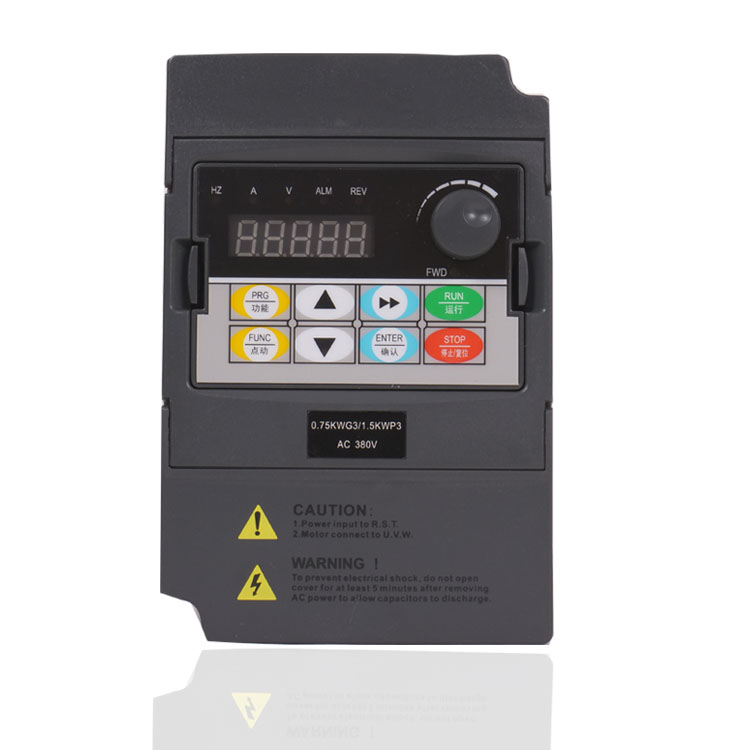 1 380V трехфазный входной сигнал 0.75kw 1HP VFD частотно-регулируемый привод инвертор для контроля скорости двигателя