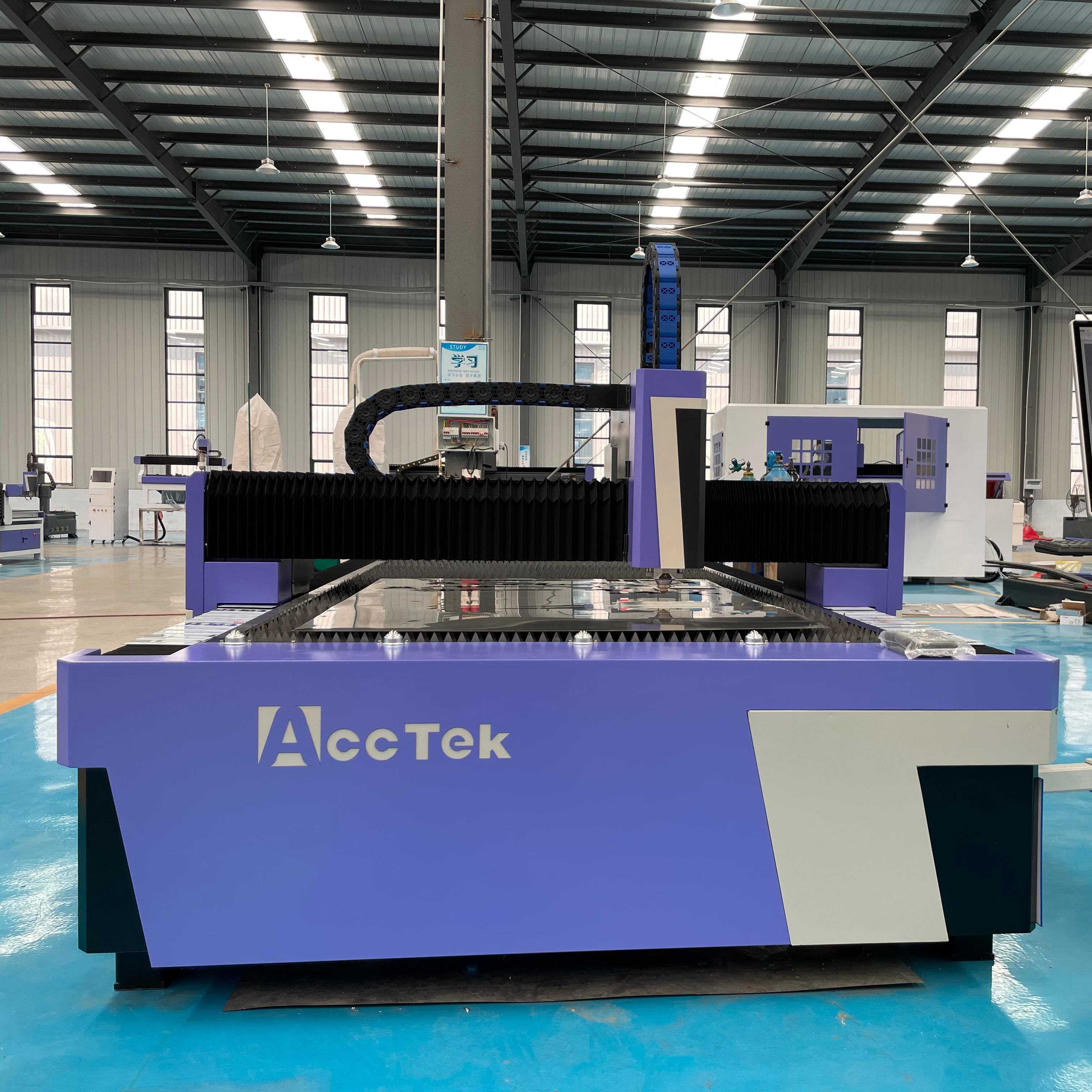 CNC Plates Sheet Pipes Tube 1530 1kw 2kw 3D Fiber Laser Cutting Machine