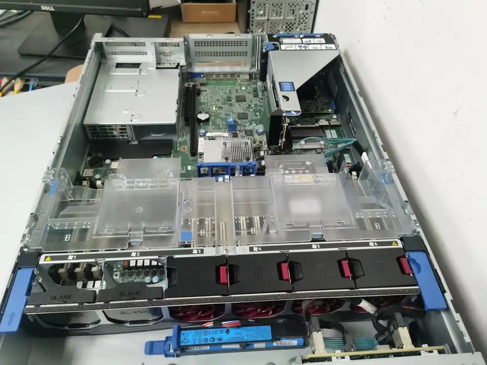 new in stock ProLiant DL380 Gen10 24SFF CTO Server  2u server Custom server