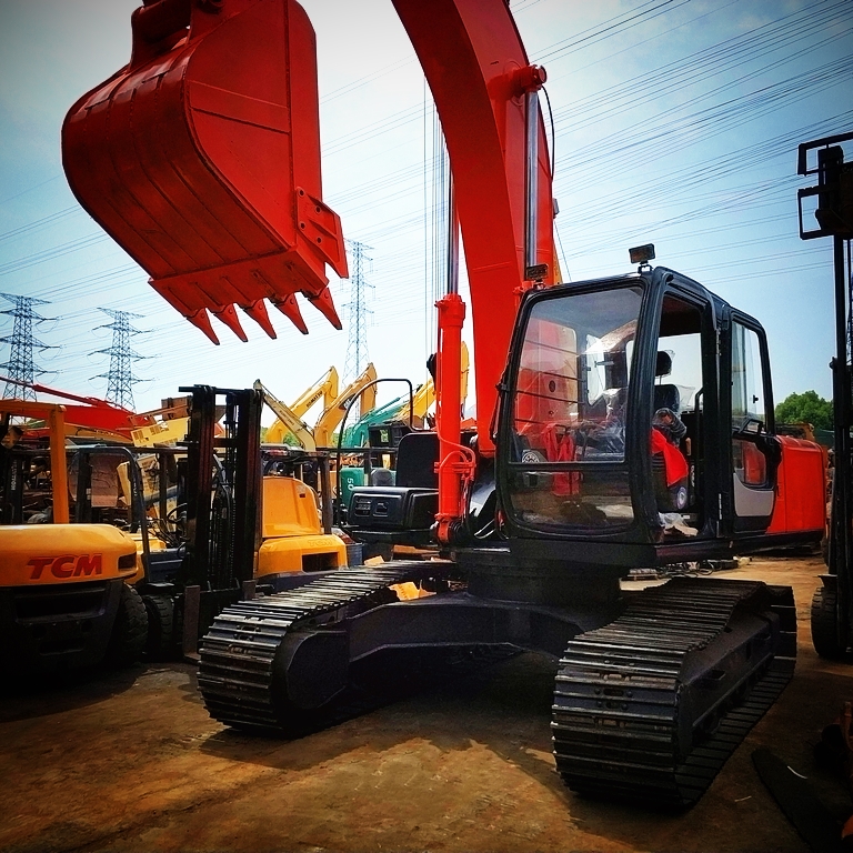 90% новый б/у Hitachi ZX200-3 гусеничный экскаватор для продажи