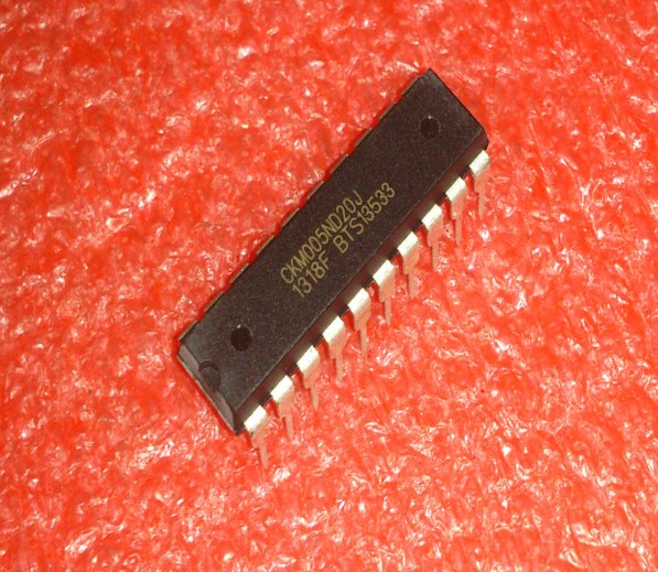Чипы новый оригинальный DIP20 CKM005ND20J DIP20