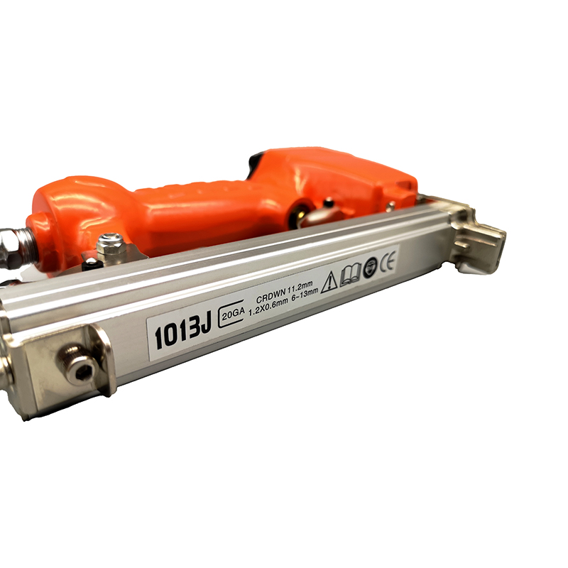 1013J Industrial nail gun required pressure 60-100ps(4-7bar)Pneumatic Stapler Nail Gun