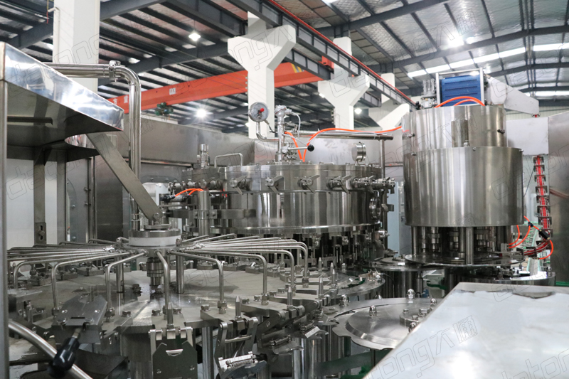 Новейшая машина для розлива газированных напитков/линия розлива напитков коколы