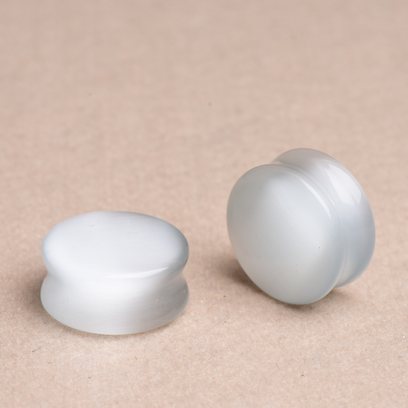 Hot Seller White Cat Eye Saddle Gauge Plug Fashion Jewelry Custom Flesh Tunnel