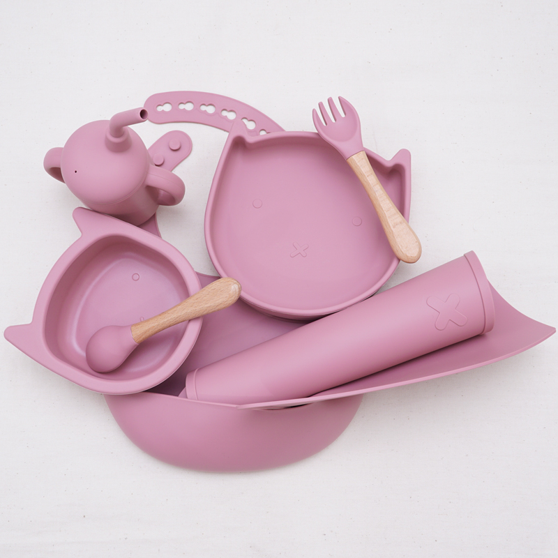 Newborn Baby Silicone Feeding Supplies High Temperature Resistant Baby Tableware 9 Pcs Boxed Gift Children Silicone Feeding Set