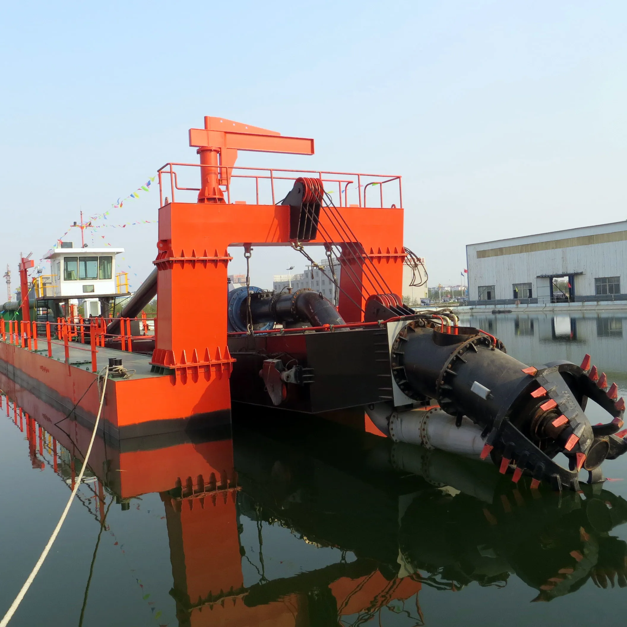 Dredging equipment hydraulic sand cutter suction dredger with underwater pump and dredging pump big dredging depth 30m