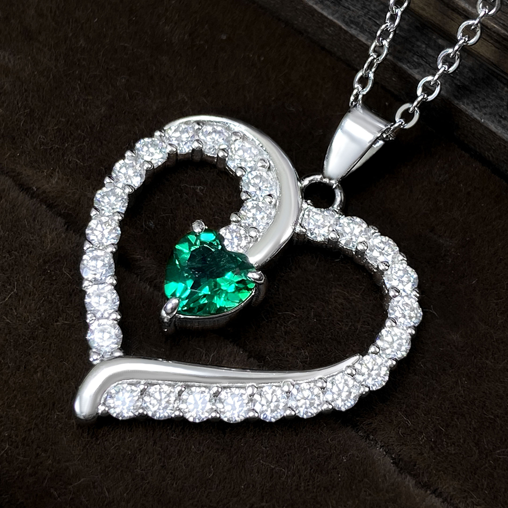 Valentine's Day heart necklace 925 sterling silver white gold lab grown gemstones green emerald heart pendant necklace for women
