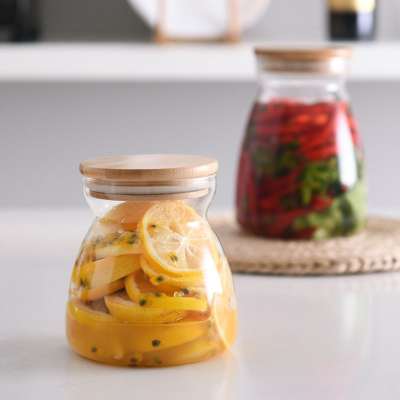 Стеклянная банка для хранения пищевых продуктов с бамбуковой крышкой